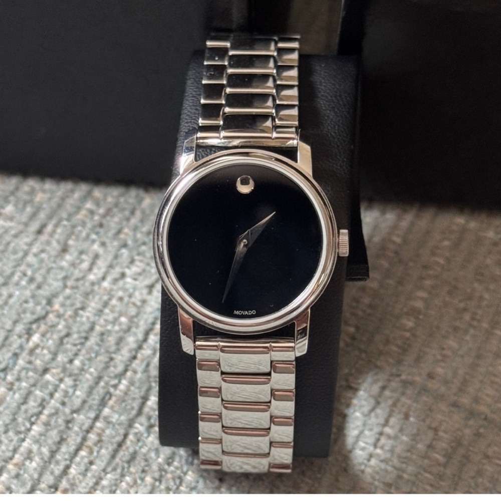 MOVADO Classic Museum Quartz Black Dial Ladies Watch